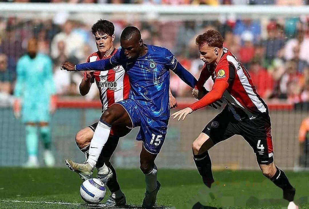 利物浦逆袭马德里竞技，晋级欧冠决赛的简单介绍