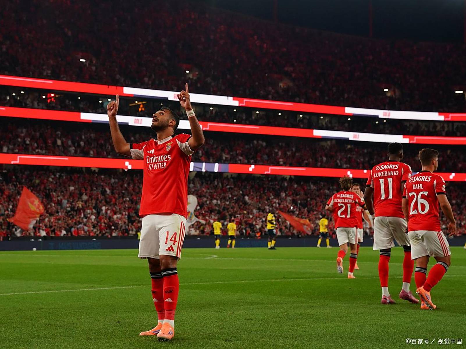 关于利物浦横扫曼联，穆勒刷新纪录的信息