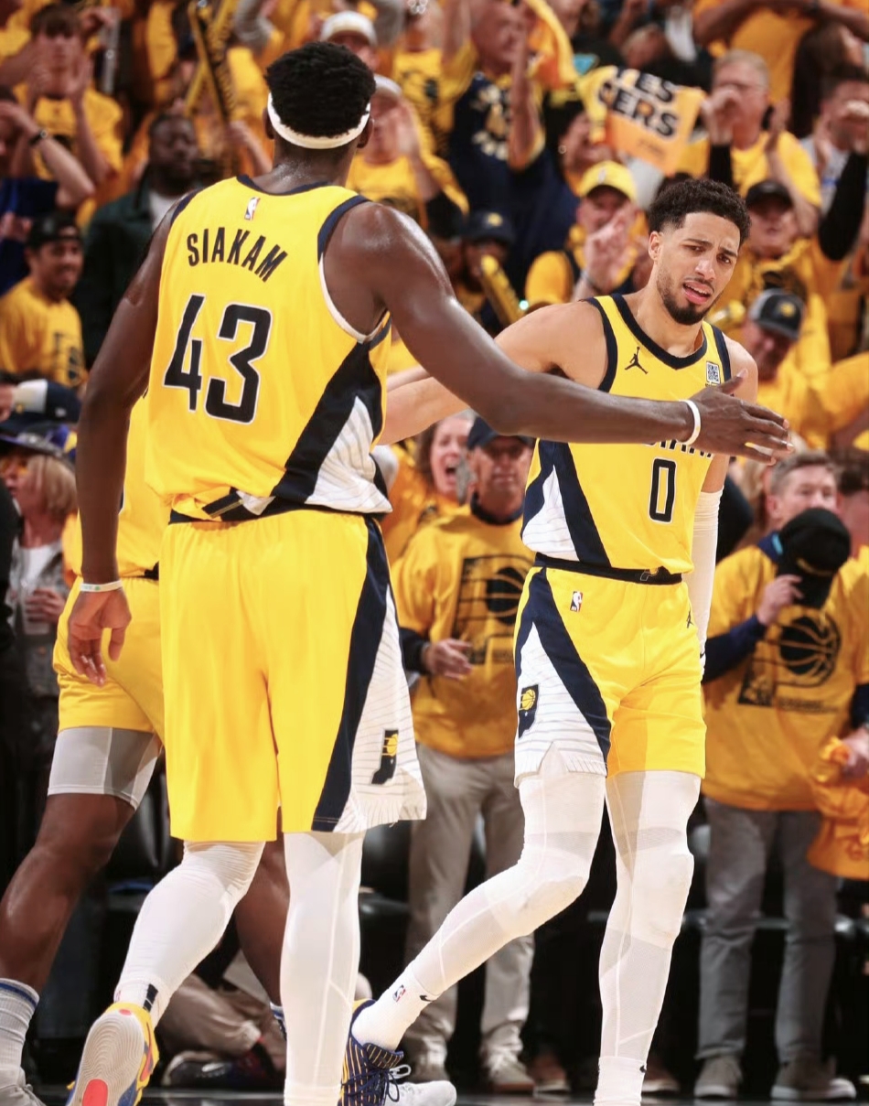 西亚卡姆爆发，步行者强势晋级热火