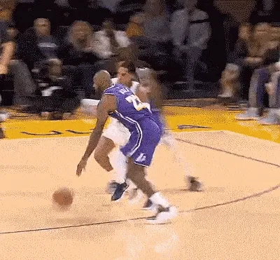 活塞绝杀凯尔特人，利拉德成为关键先生